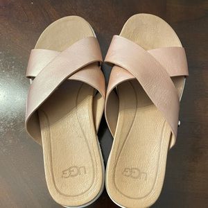 Ugg Kari Rose Gold Sandal - Size 5 Like New
